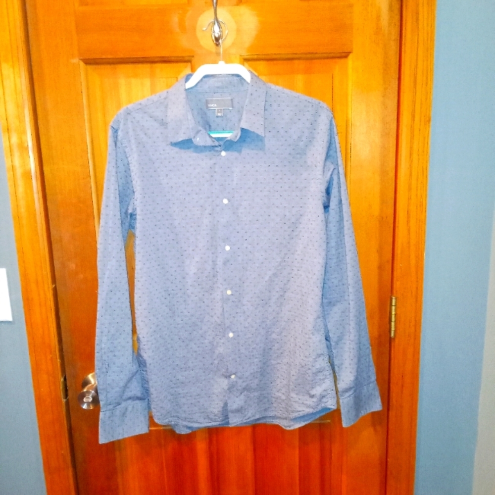 Vince 100% cotton blue button down long sleeved shirt size L